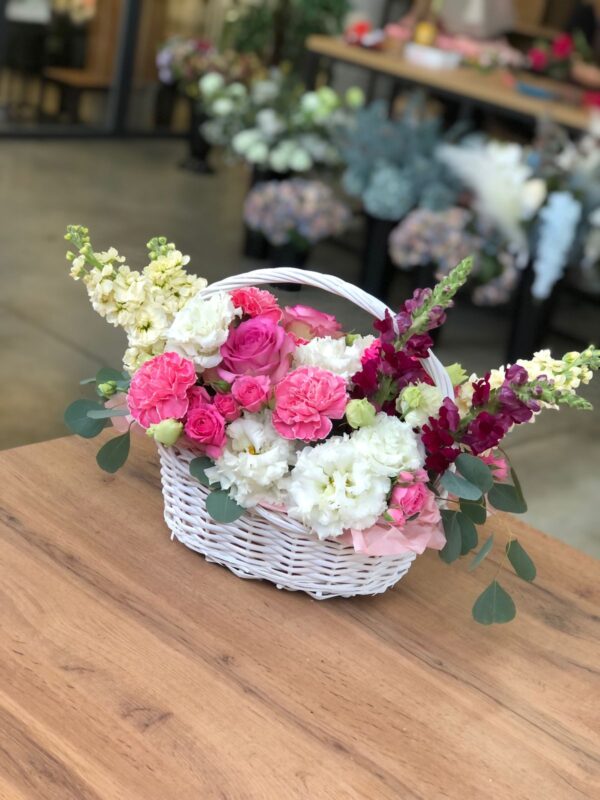 Цветочная корзина - доставка цветов в Липецке